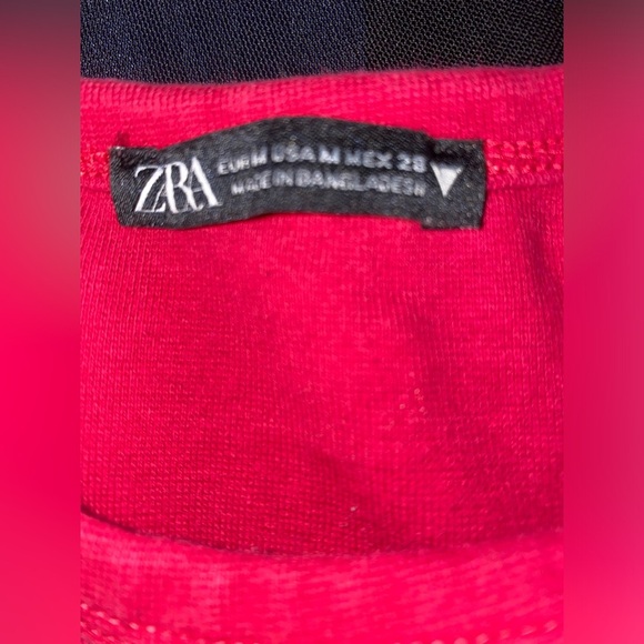 “Zara” Women’s Red Crop Top Cropped Tee Shirt - Size Medium - Picture 6 of 8